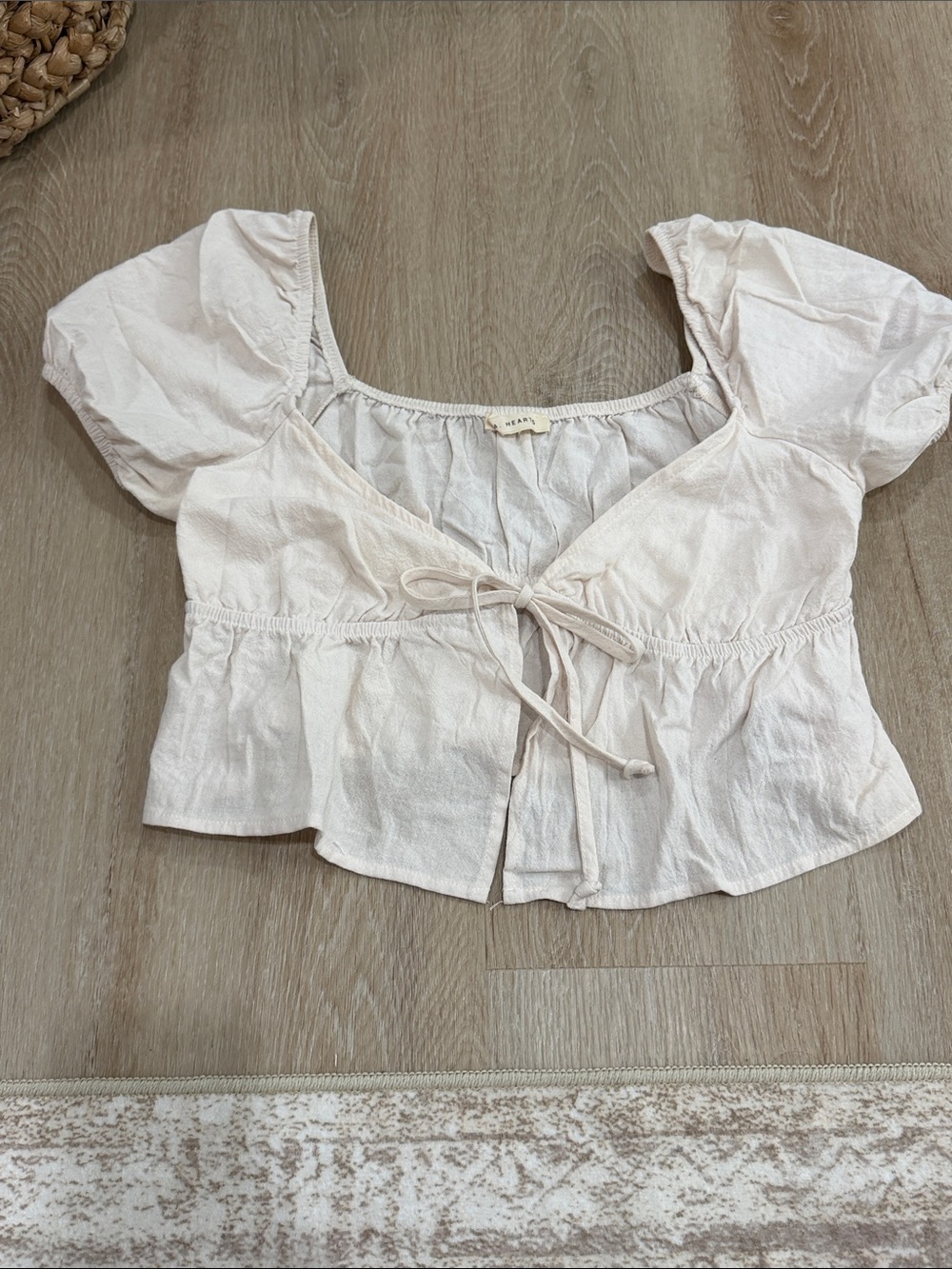 Women's Cream Tie-Front Puff Sleeve Top
